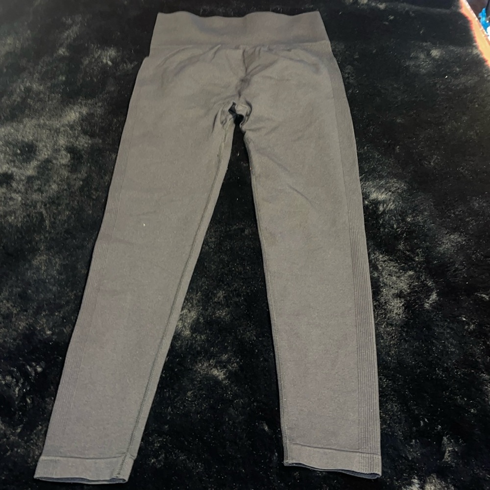 Womens booty leggings for the gym, shopping, or booty pooping
